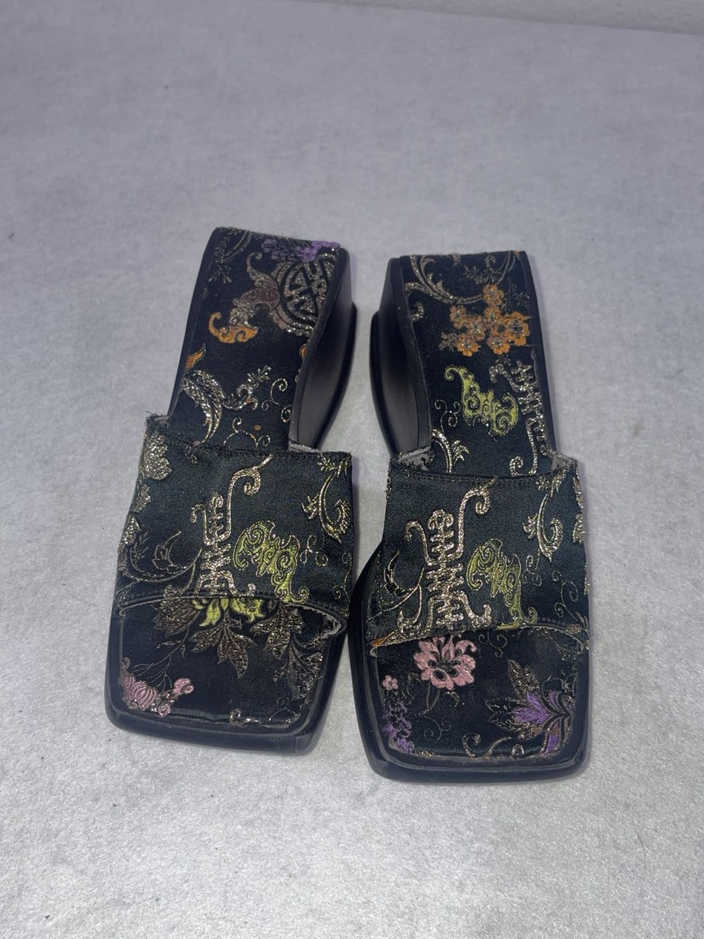 Witchy Women's Black Floral Embroidered Slide